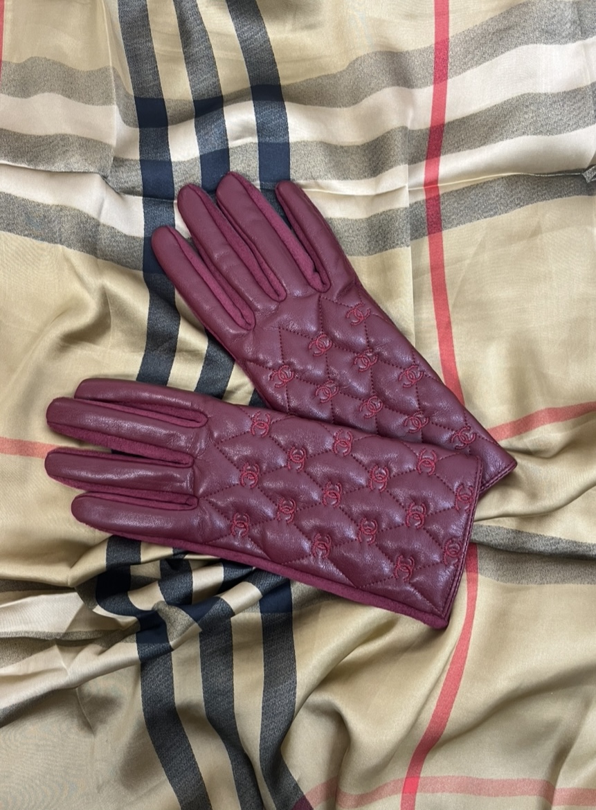 Chanel-Inspired Quilted Gloves