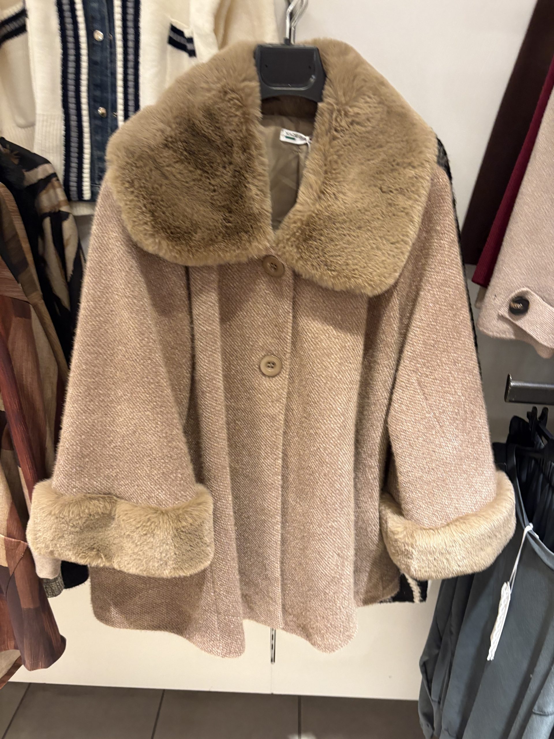 Annie cream coat - Image 2